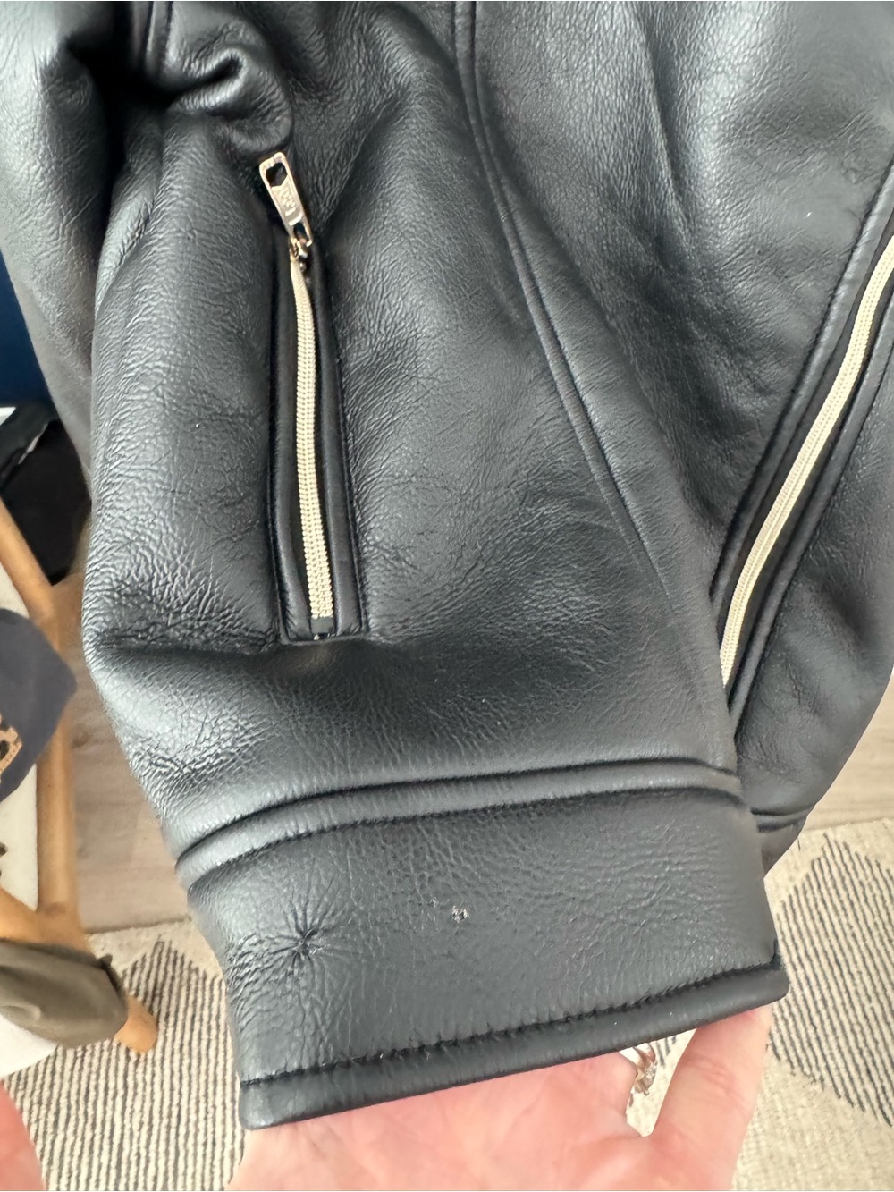 Lee WOMEN'S SHERPA LINED VEGAN LEATHER MOTO JACKET Womens Medium New With Flaw - Picture 3 of 6